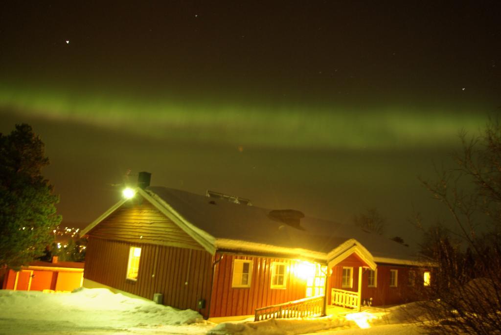 Den Hvite Rein Motel คาราช็อค ภายนอก รูปภาพ